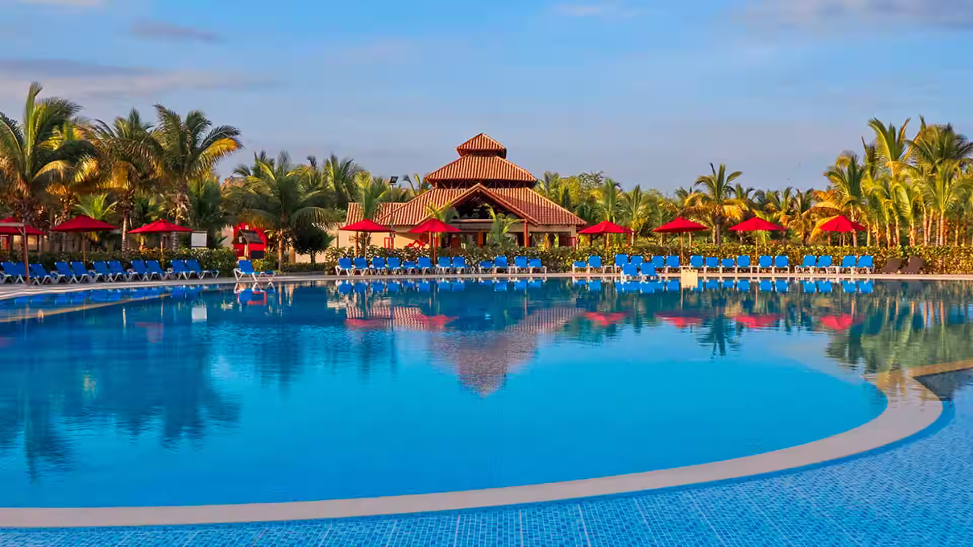 Royal Decameron